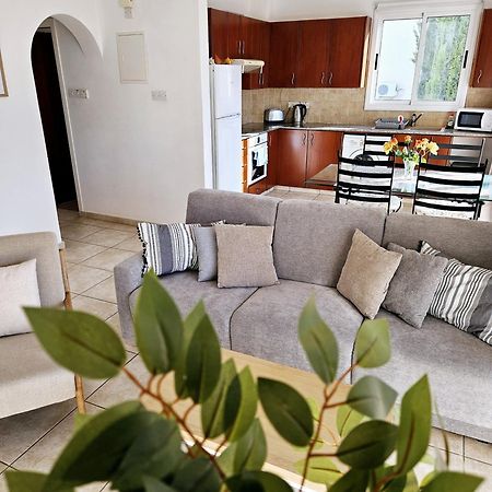The Brightstay Paphos, 2 Bed Apt, Paphos Riviera, Universal Exterior foto